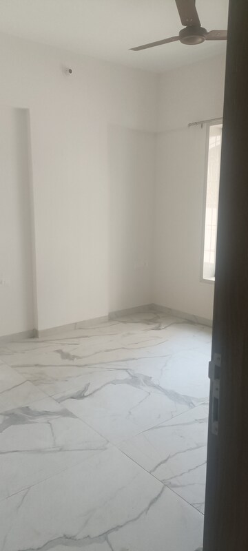 Room in 2 BHK Apartment at Manisha Apartment Law College Road, Law College Road – for Rent