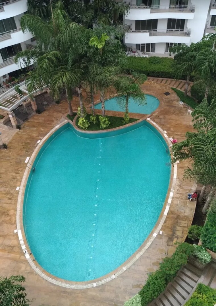 Swimming Pool, parsvnath-exotica 4 Bedroom 3390 Sq.Ft. Apartment In Sector 53 Gurgaon 9308463