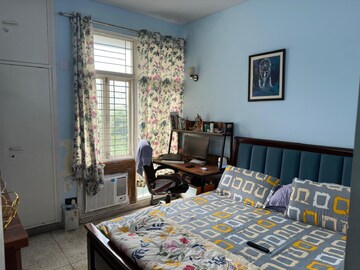 Bedroom in 3 BHK Builder Floor at South City 2 – for Sale