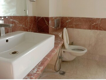 Furnished Amenities in 5 BHK Apartment at Parsvnath Exotica, Sector 53 – for Sale