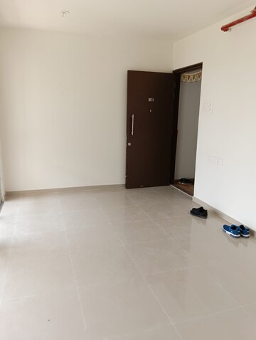 Room in 1 BHK Apartment at K M Horizon Palms, Owale – for Rent