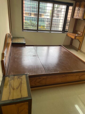 Furnished Amenities in 3 BHK Apartment at Raheja Sherwood, Goregaon East – for Rent
