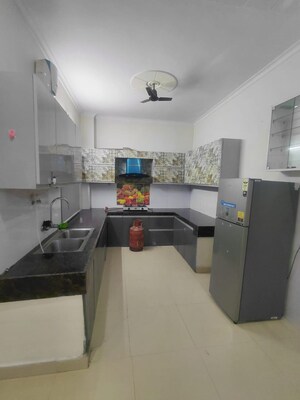 Kitchen in 2 BHK Builder Floor at Sector 40 – for Rent