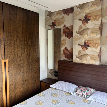 Bedroom in 3 BHK Apartment at Shah Shanti Villa, Irla – for Rent
