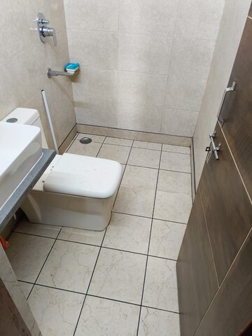 Bathroom in 2 BHK Builder Floor at Sector 40 – for Rent