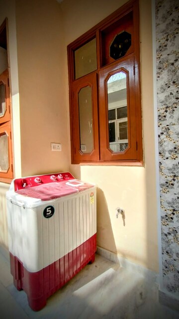 Bathroom in 2 BHK Builder Floor at Sector 40 – for Rent