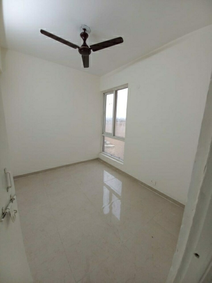 Room, signature-the-millennia-3 2 Bedroom 661 Sq.Ft. Apartment In Sector 37d Gurgaon 9308633