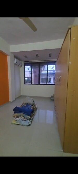 Room in 2 BHK Apartment at Navjivan CHS Chembur, Chembur – for Rent