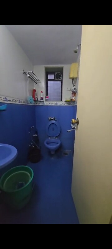 Furnished Amenities in 2 BHK Apartment at Navjivan CHS Chembur, Chembur – for Rent