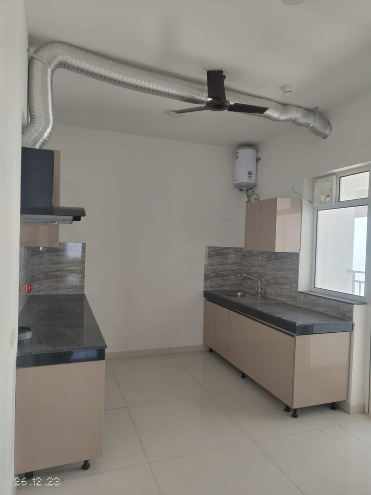 Kitchen, shapoorji-pallonji-joyville-phase-2 3.5 Bedroom 1692 Sq.Ft. Apartment In Sector 102 Gurgaon 9308694