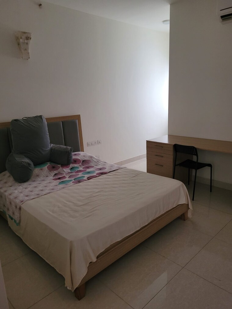 Bedroom, prestige-high-fields 4 Bedroom 2848 Sq.Ft. Apartment In Gachibowli Hyderabad 9308667