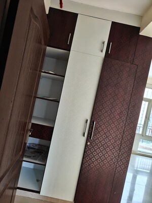 Furnished Amenities in 3 BHK Independent House at Omaxe R2, Gomti Nagar – for Rent