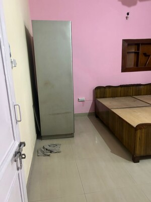Bathroom in 2 BHK Builder Floor at Sector 27 – for Rent