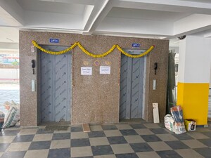 Lift in 2 BHK Apartment at Rajpur Road – for Sale