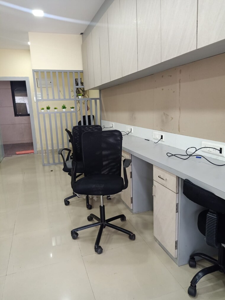 Team Area, haware-infotech-park Commercial Office Space 700 Sq.Ft. In Vashi Sector 30a Navi Mumbai 9308703