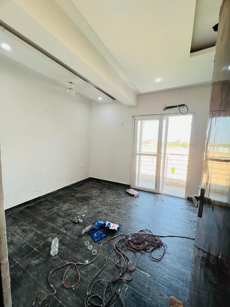 Room, vihaan-floors 3 Bedroom 1500 Sq.Ft. Builder Floor In Roza Jalalpur Greater Noida 9308730