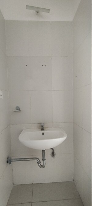 Bathroom in 2 BHK Apartment at Nanded City Asawari, Nanded – for Rent