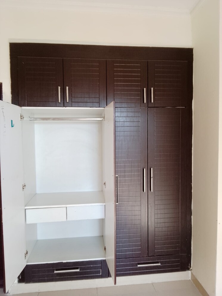 Room, amrapali-princely-estate 3 Bedroom 1315 Sq.Ft. Apartment In Sector 76 Noida 9308734