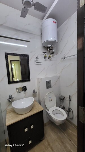 Attached Bathroom in 2 BHK Builder Floor at Kalkaji – for Rent