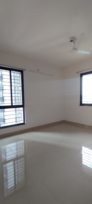 Room in 3 BHK Apartment at Nanded City Asawari, Nanded – for Rent