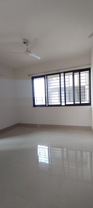 Room in 3 BHK Apartment at Nanded City Asawari, Nanded – for Rent