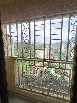 2 BHK Apartment For Rent in Mahavir Kalpavruksha, Ghodbunder Road