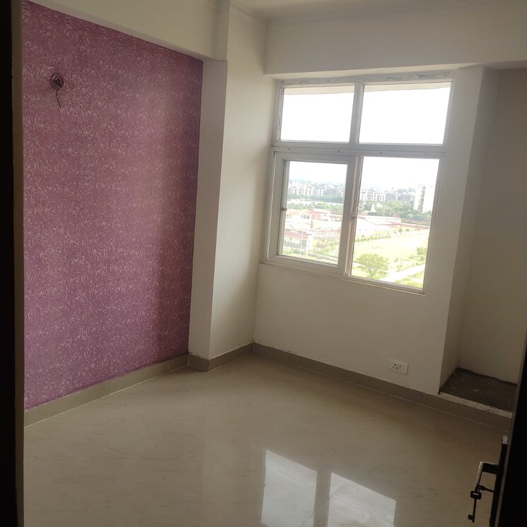 Room, amrapali-zodiac 2 Bedroom 950 Sq.Ft. Apartment In Sector 120 Noida 9308794