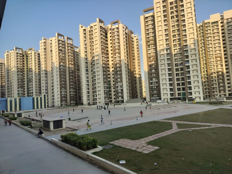 Exterior View, amrapali-golf-homes 3 Bedroom 1115 Sq.Ft. Apartment In Sector 4 Greater Noida Greater Noida 9308824