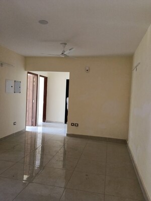 Room in 2.5 BHK Apartment at Windlass River Valley, Harrawala – for Rent