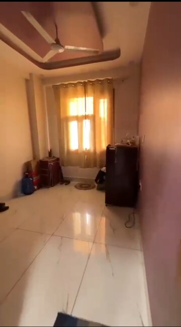 Living Room in 1 BHK Apartment at ML 73 Avenue, Sector 73 – for Rent