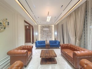 Living Room in 1 BHK Builder Floor at Ameya One, Sector 42 – for Rent