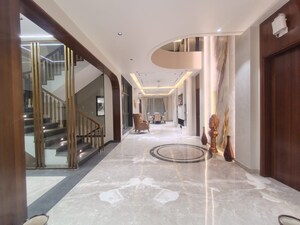 Building Lobby in 1 BHK Builder Floor at Ameya One, Sector 42 – for Rent