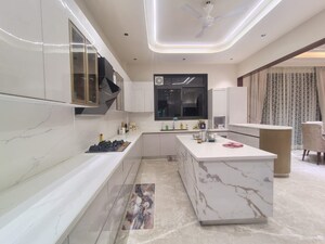 Team Area in 1 BHK Builder Floor at Ameya One, Sector 42 – for Rent