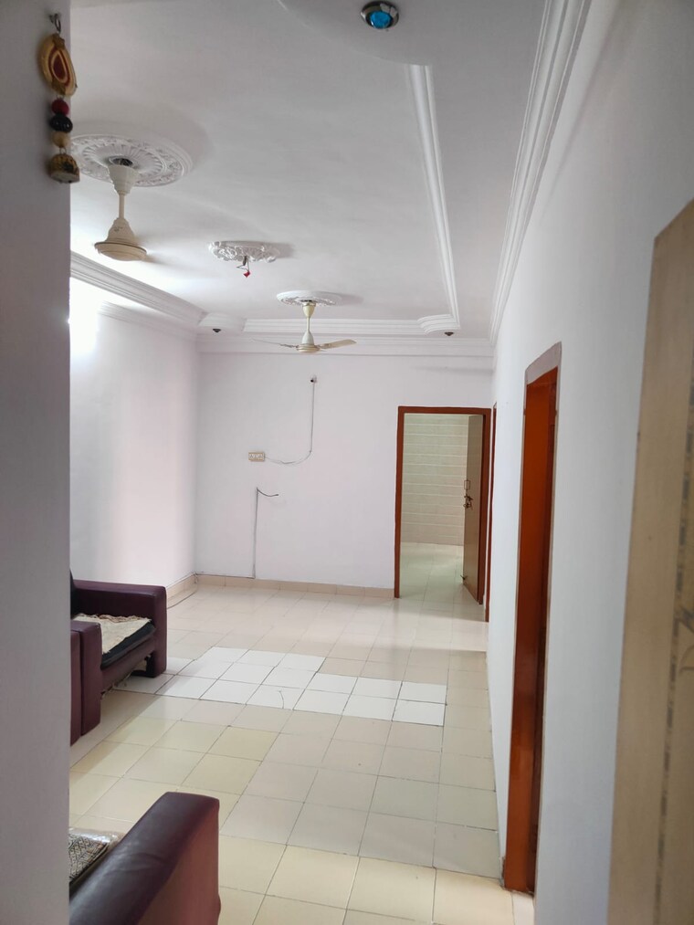 Bathroom, bhatar 4 Bedroom 1400 Sq.Ft. Apartment In Bhatar Surat 9308945
