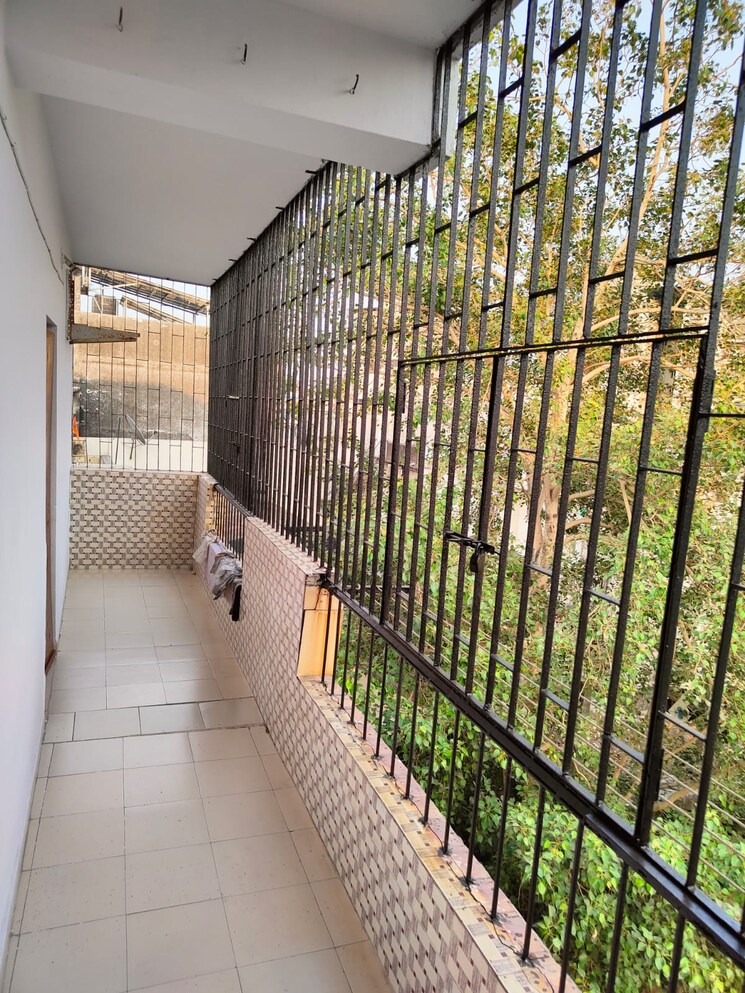 Balcony, bhatar 4 Bedroom 1400 Sq.Ft. Apartment In Bhatar Surat 9308945