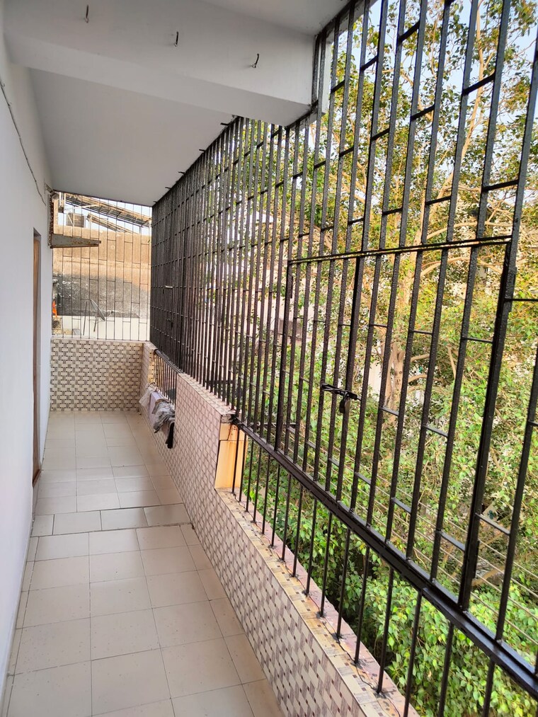 Balcony, bhatar 4 Bedroom 1400 Sq.Ft. Apartment In Bhatar Surat 9308945