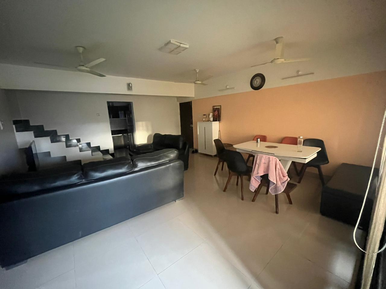 3 BHK + Servant Room 1500 Sq.Ft. Penthouse in BU Bhandari Acolade