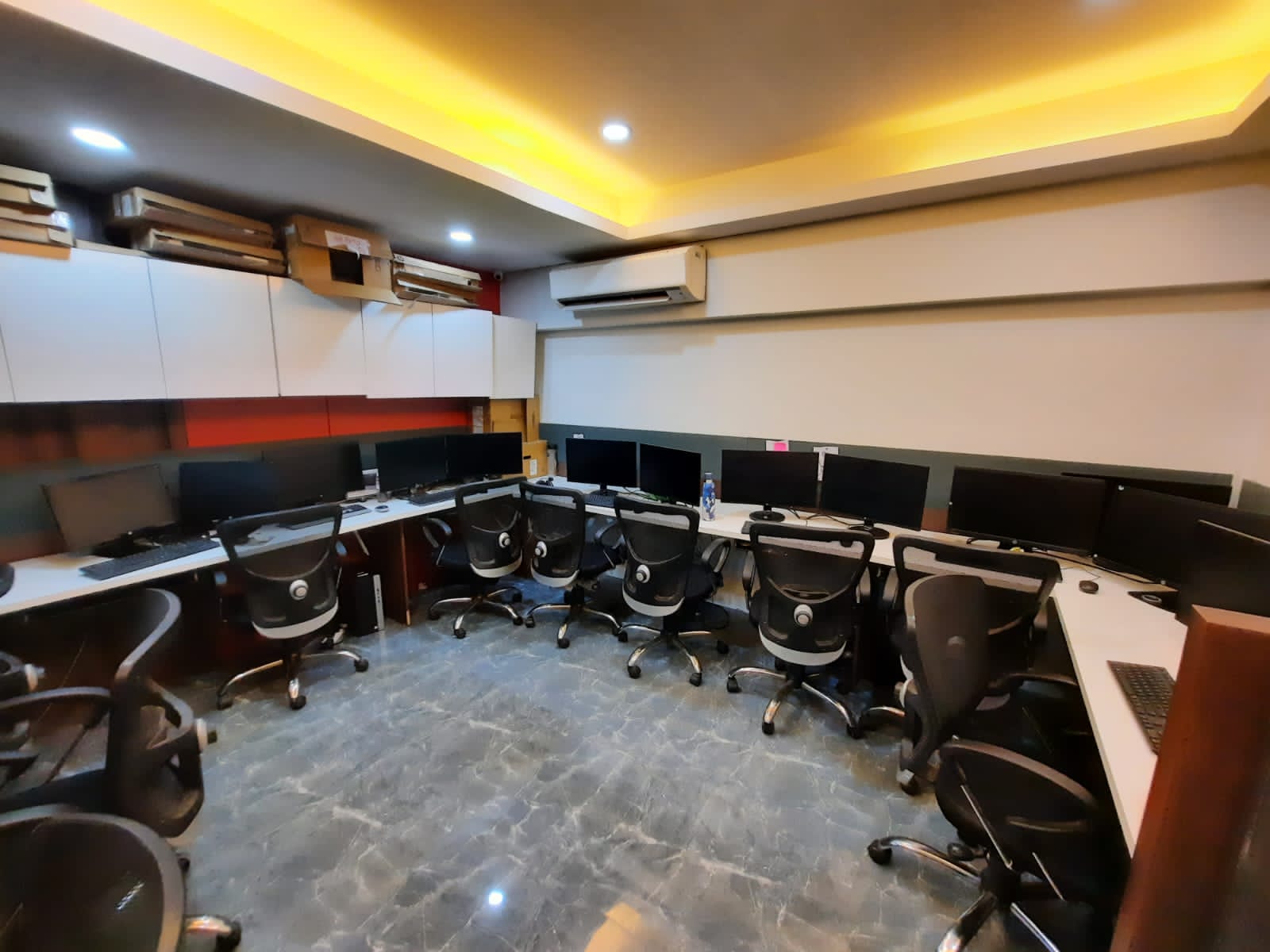 Office Space For Rent in Goyal Pinnacle Business Park 