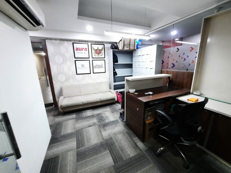 Common Area, goyal-pinnacle-business-park Commercial Office Space 2300 Sq.Ft. In Prahlad Nagar Ahmedabad 9308932