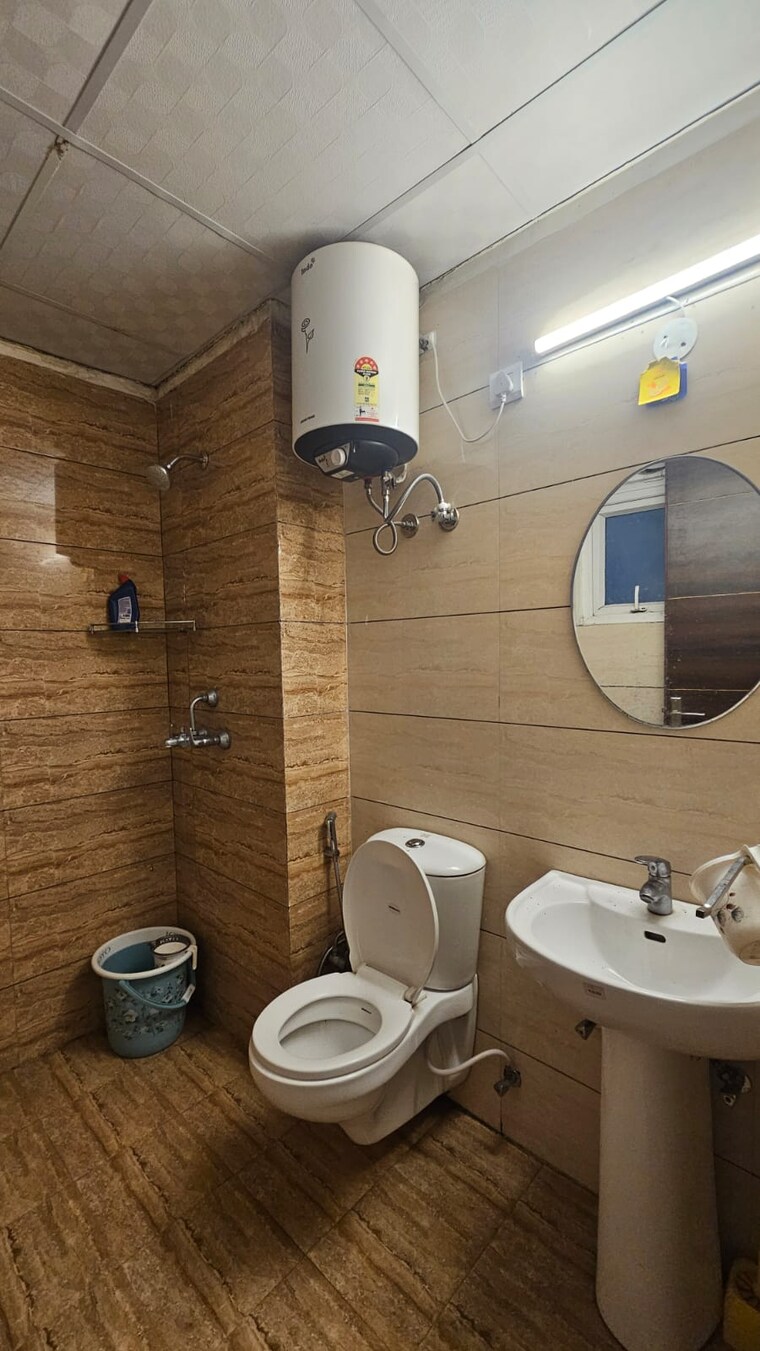 Bathroom, sbp-city-of-dreams-zirakpur 2 Bedroom 1000 Sq.Ft. Apartment In High Ground Zirakpur 9308956