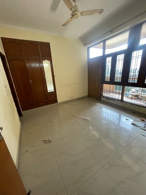 Room in 3 BHK Apartment at Prabhu Apartments, Ankheer – for Rent