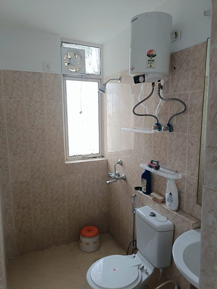 Bathroom, sare-home 4 Bedroom 2175 Sq.Ft. Apartment In Sector 92 Gurgaon 9308979