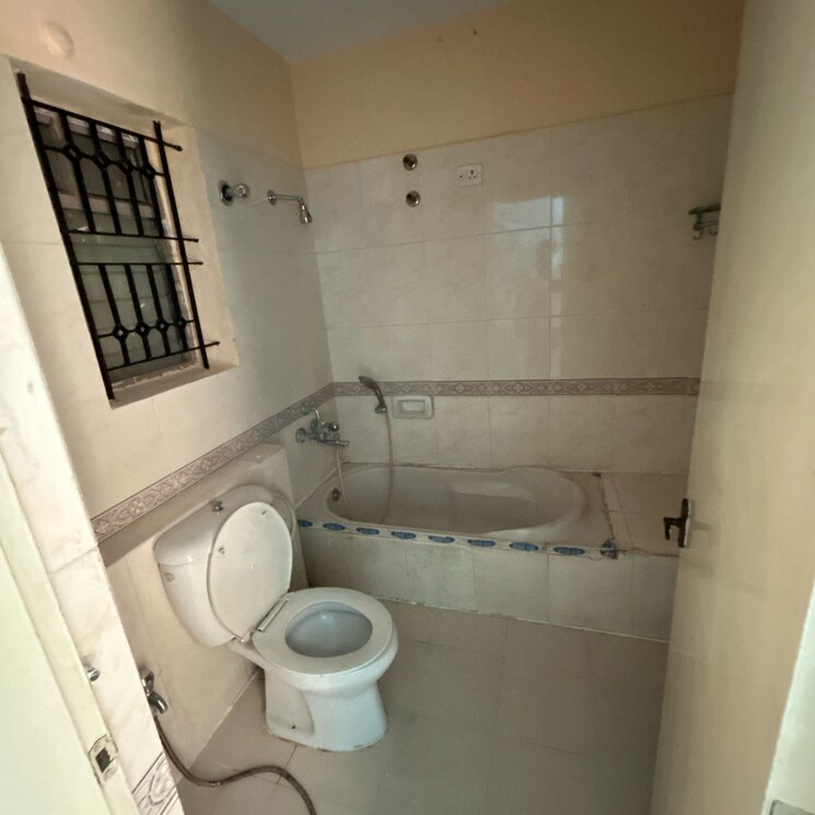 Bathroom, hm-tambourine 2 Bedroom 1350 Sq.Ft. Apartment In Yelachena Halli Bangalore 9309046