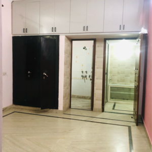 Room in 1.5 BHK Villa at Sector 22b – for Rent