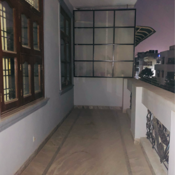 Balcony in 1.5 BHK Villa at Sector 22b – for Rent