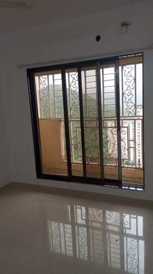 2 BHK Apartment For Rent in Godrej Emerald, Ghodbunder Road