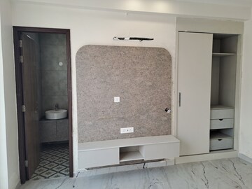 Furnished Amenities in 3 BHK Builder Floor at Patiala Road – for Sale