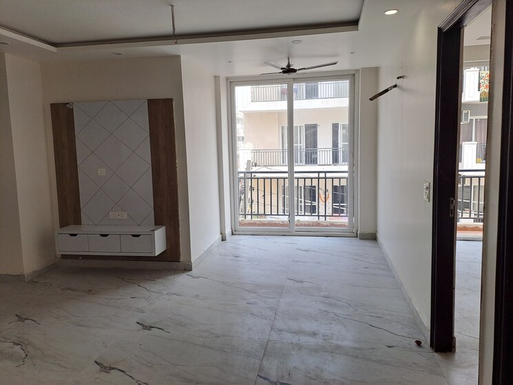 Room, patiala road 3 Bedroom 1100 Sq.Ft. Builder Floor In Patiala Road Zirakpur 9308980