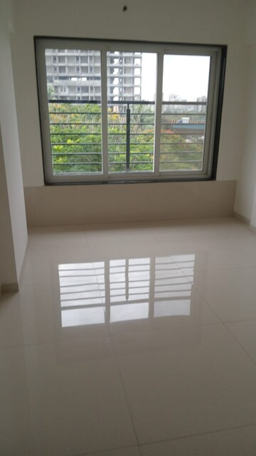 Room in 2 BHK Apartment at Skyrise Good Relation Wing B, Chembur – for Rent