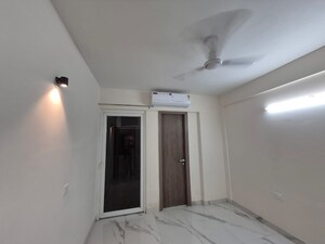 Building Lobby in 3.5 BHK Apartment at M3M Soulitude, Sector 89 – for Rent